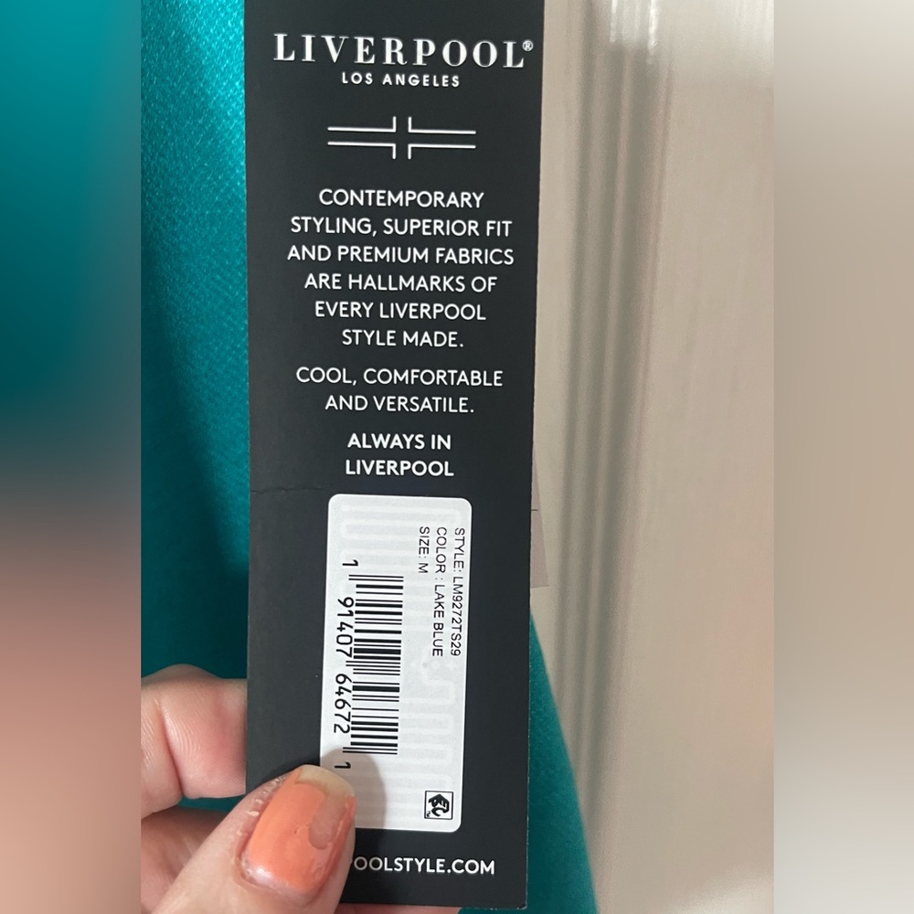 Liverpool Women's Teal Shorts- “Lake Blue” Comfy dressy/casual Shorts, size Med - Picture 11 of 16